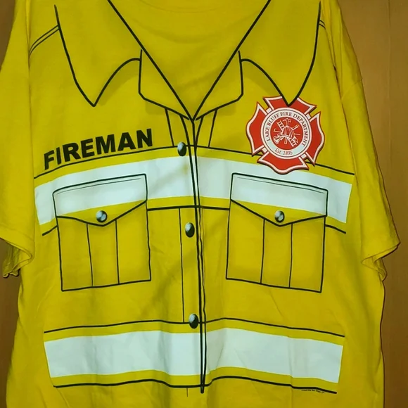 Fireman Tshirt for Halloween 2XL - Picture 2 of 4